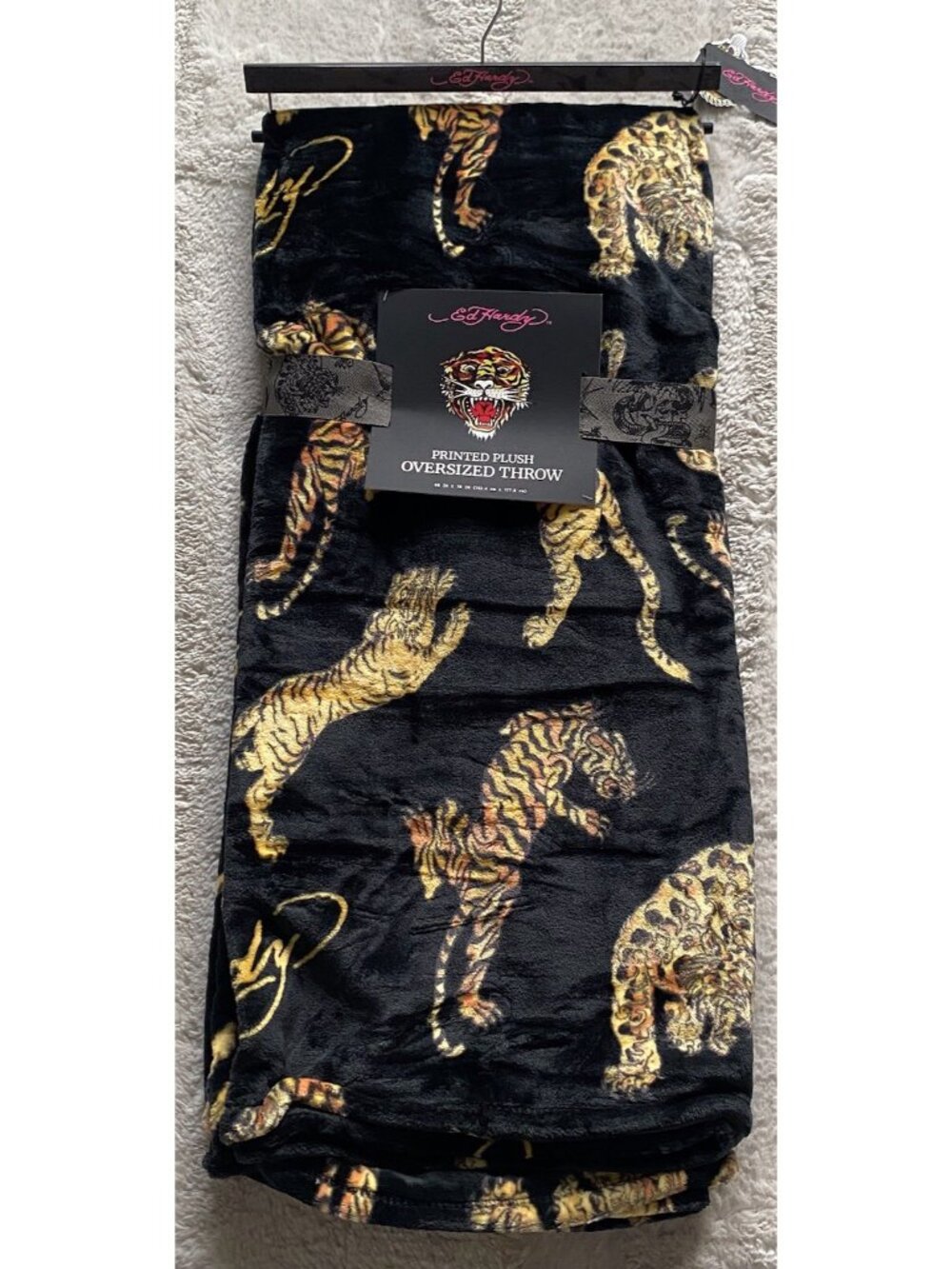 Ed Hardy Logo Plush Oversized Throw Blanket Tigers Tiger Jumping Black NEW